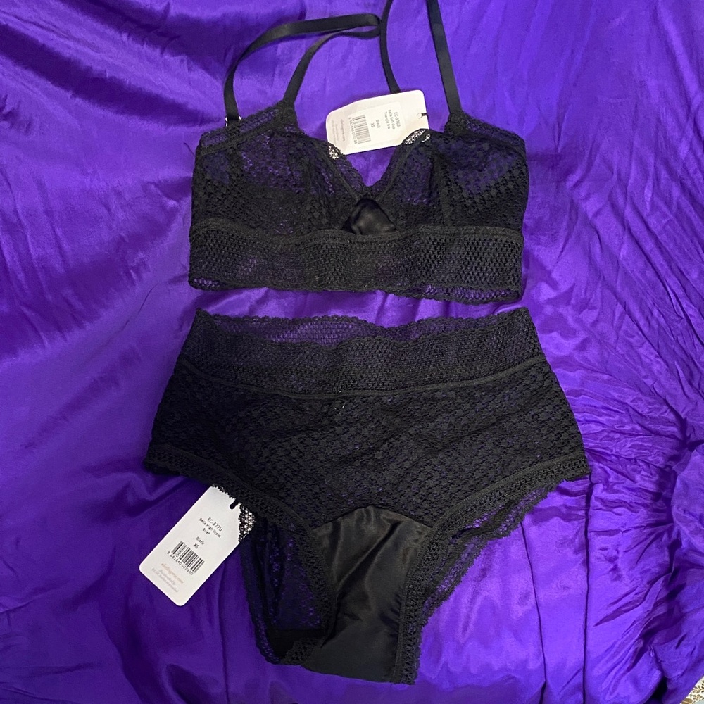 Else Black Lace Bra and Panty Set